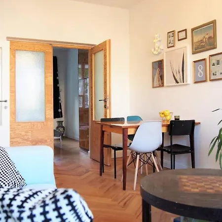 Z Balkonem, Komfort Do 6 Os, Stare *